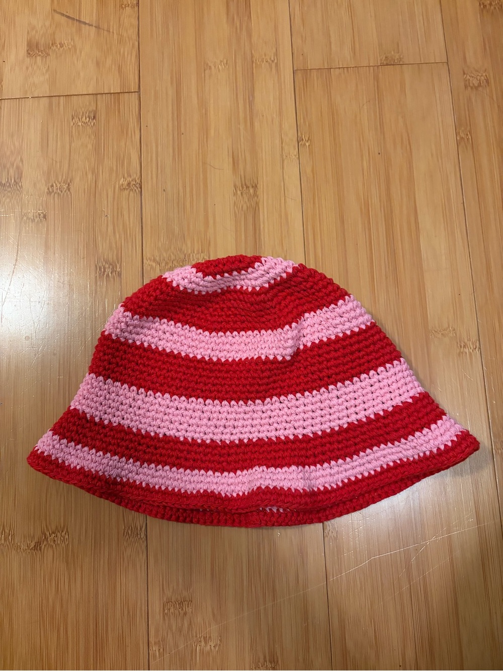 Women’s Striped Crochet Bucket Hat - Red & Pink